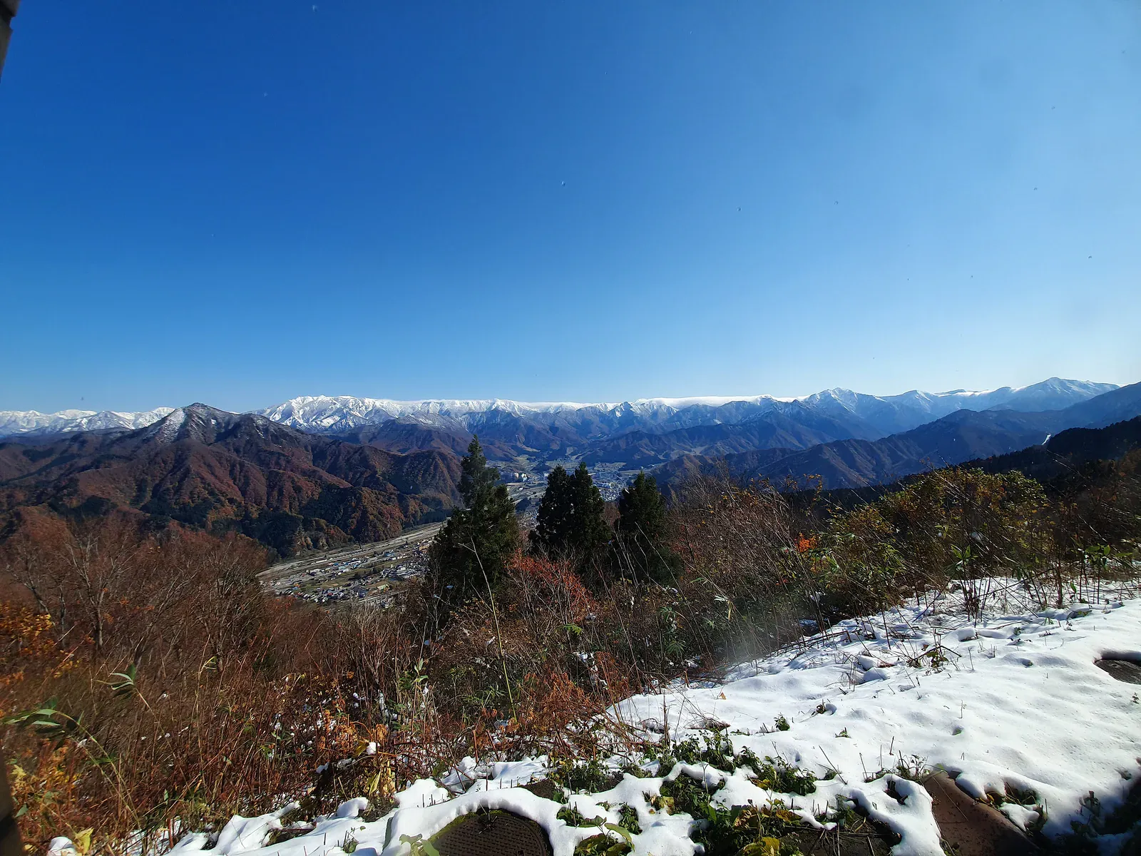 Mountain range in early winter seen from Niigata