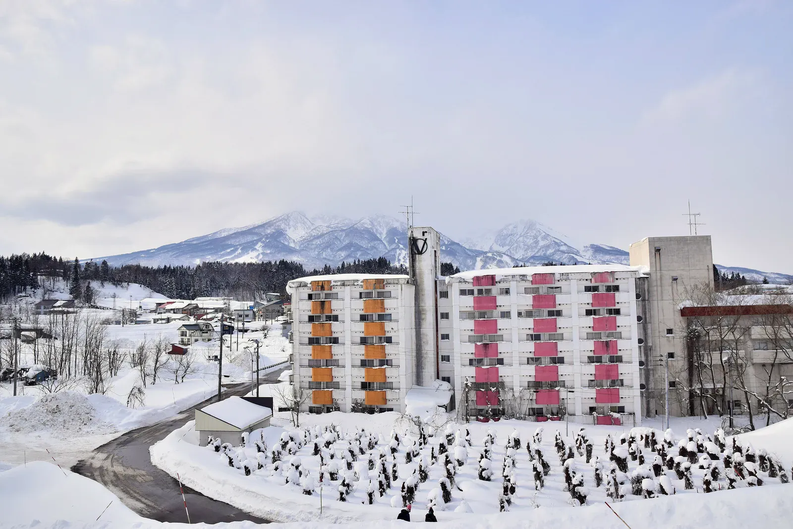 Mount Myoko above ski hotels in snow