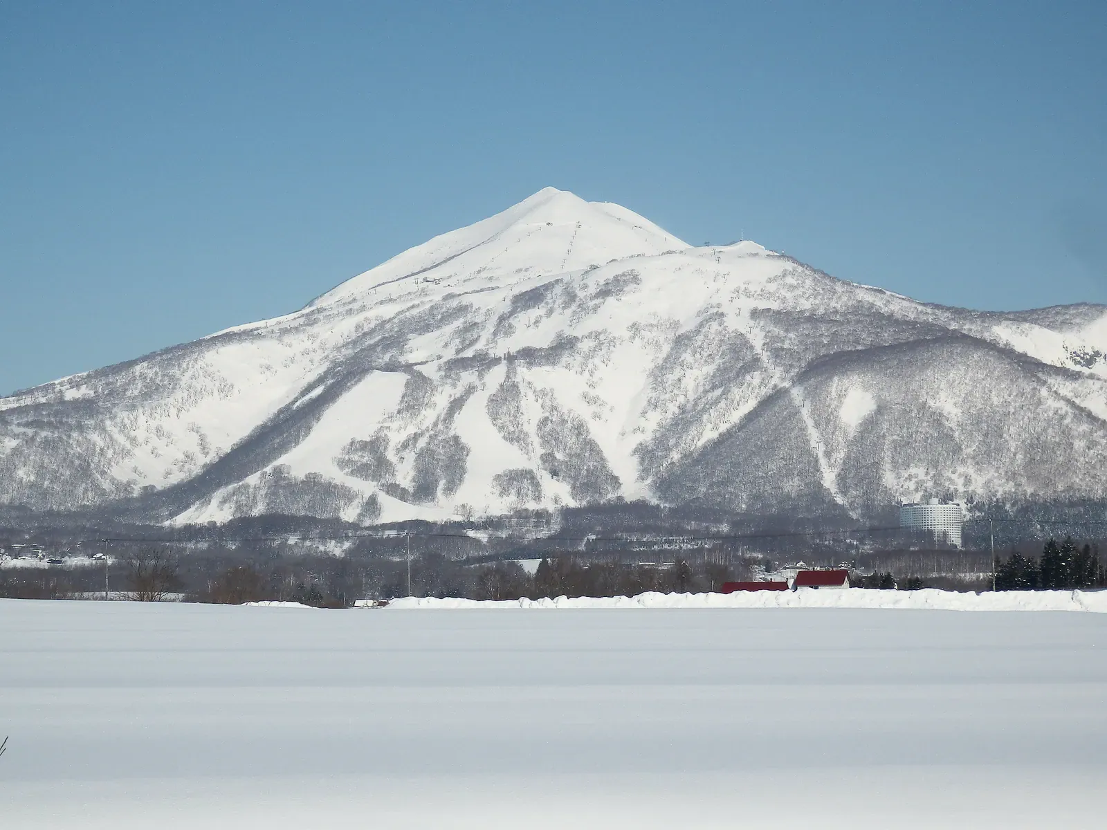 Niseko Annupuri slope in Hokkaido