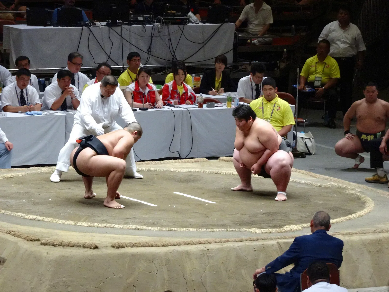 Sumo bout at Ryogoku Kokugikan